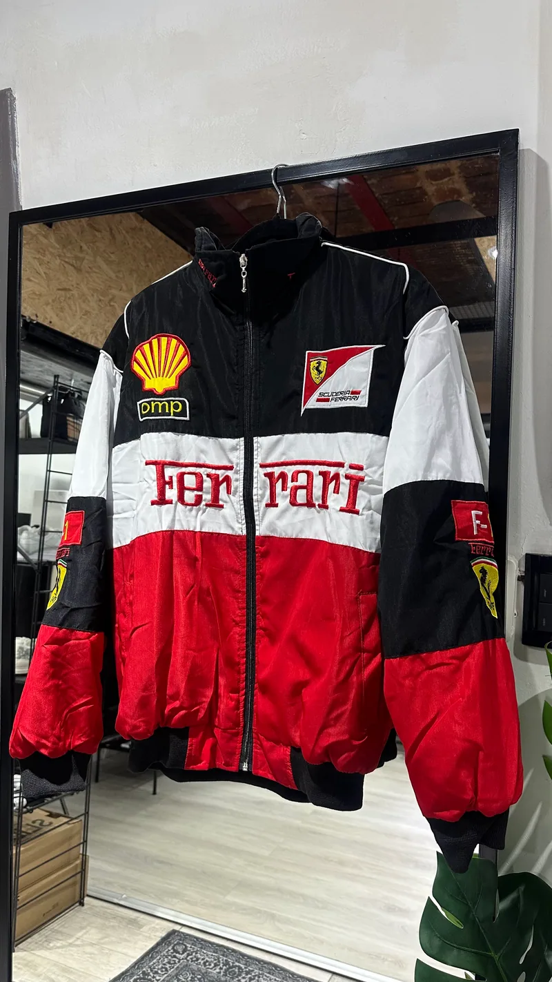 Ferrari Campera Ferrari — Camperas