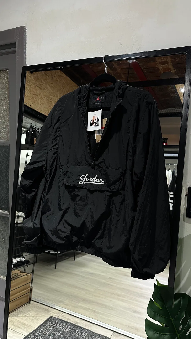 Jordan Anorak Jordan negro — Buzos