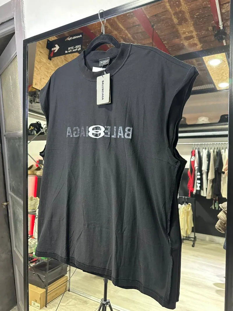 Balenciaga Musculosa Balenciaga negra — Musculosas